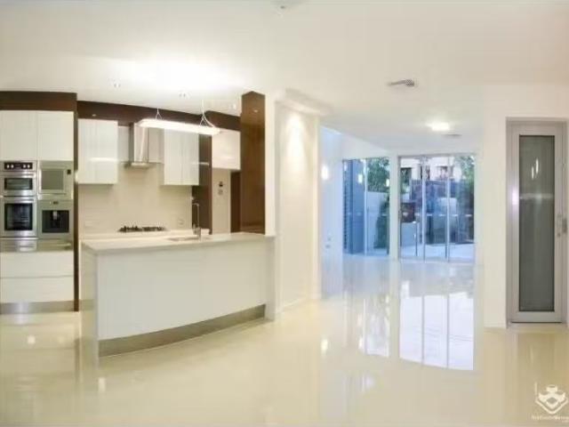 Condo for rent in Fernbrook, Queensland