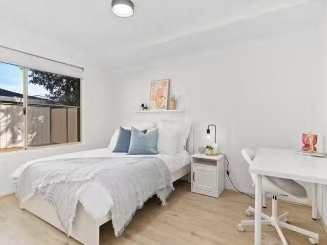 House for rent in Forrestfield, Western Australia