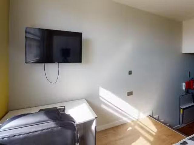 House for rent in Clifton Village, Feckenham
