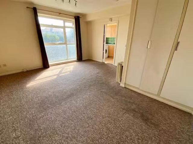 House for rent in St Anthony's Hill, Eastbourne