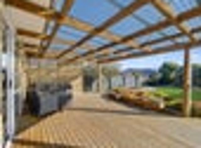 House for sale in Chaslands, Canterbury