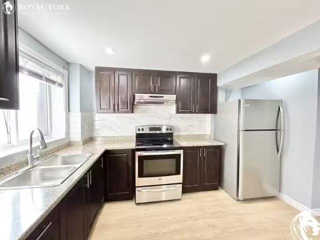 Condo for rent in Georgina, Ontario