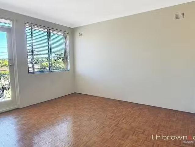 Apartment for rent in Wiley Park, New South Wales