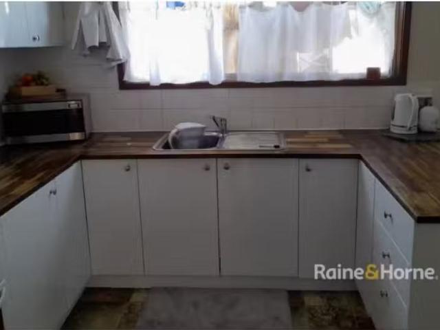 House for rent in Umina Beach, New South Wales