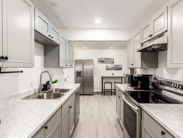 Room for rent in Laveen, Arizona