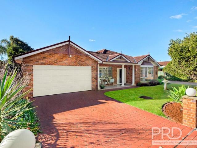 Villa for sale in Sydney, New South Wales