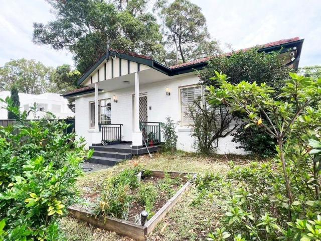 Villa for sale in Sydney, New South Wales