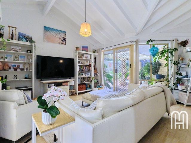 Villa for sale in Scarborough, City of Stirling