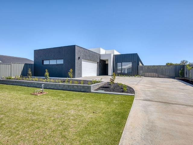 House for sale in Gol Gol, New South Wales