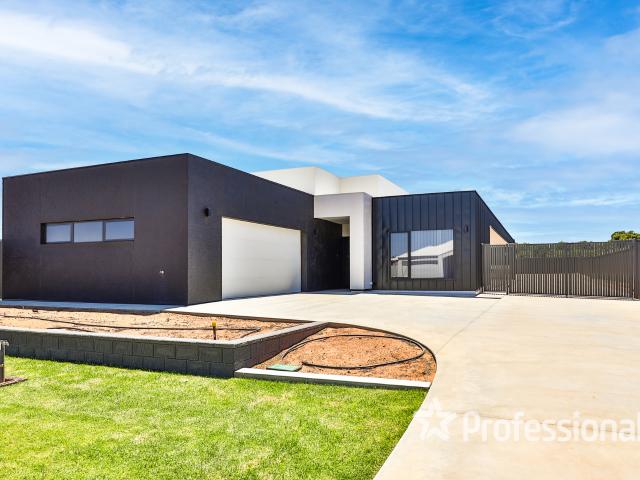 House for sale in Gol Gol, New South Wales