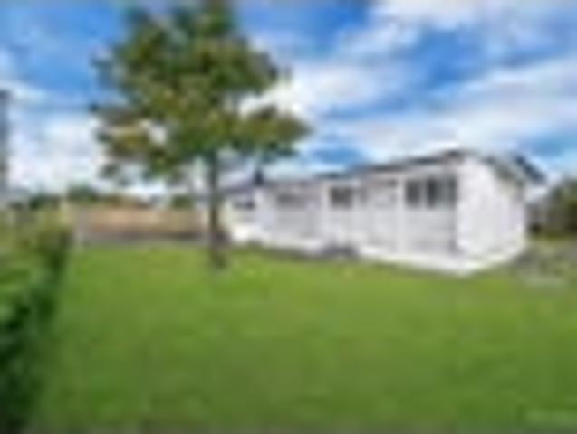 House for sale in Papakura