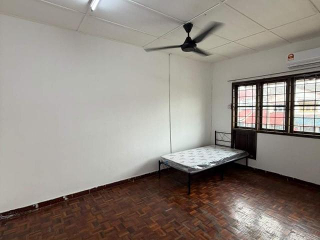 Room for rent in Country Heights Damansara, Kuala Lumpur