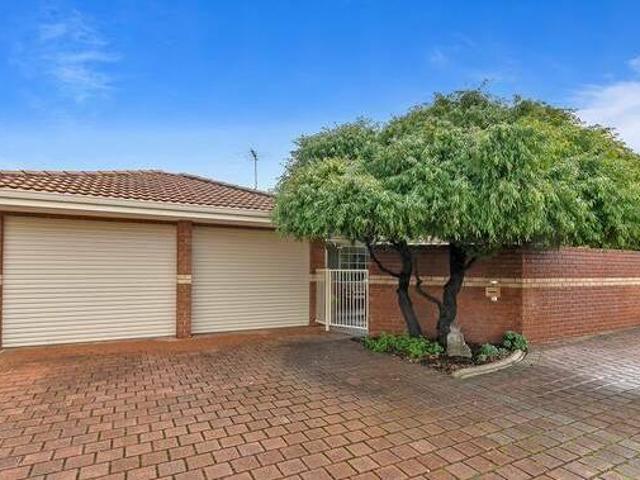 House for rent in Cockburn, Western Australia