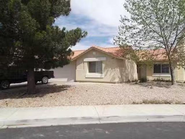 Condo for rent in Fontana
