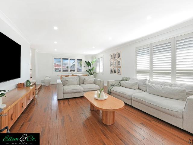 House for sale in Oak Flats Dc, New South Wales