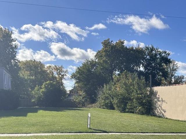 Land for sale in Justice, Illinois