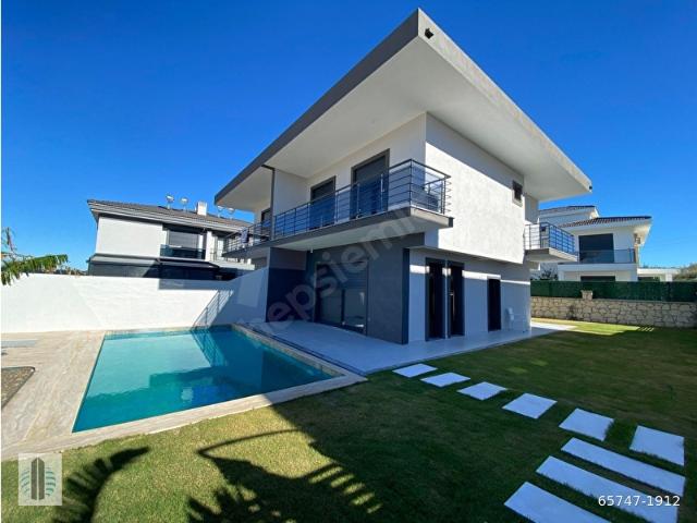 Çeşme, İzmir içerisinde satılık Villa