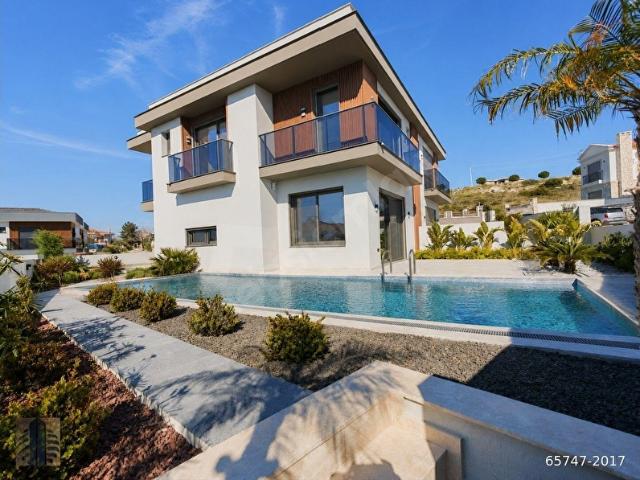 Çeşme, İzmir içerisinde satılık Villa