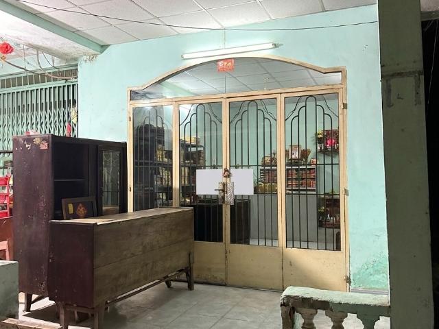 Nhà mặt phố bán
