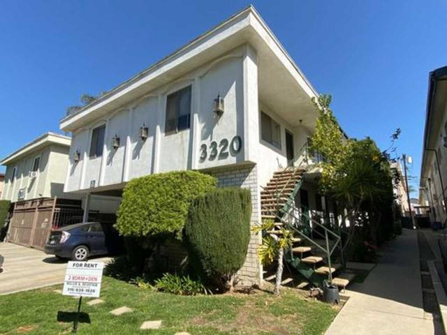 Apartment for rent in Canoga Park, California