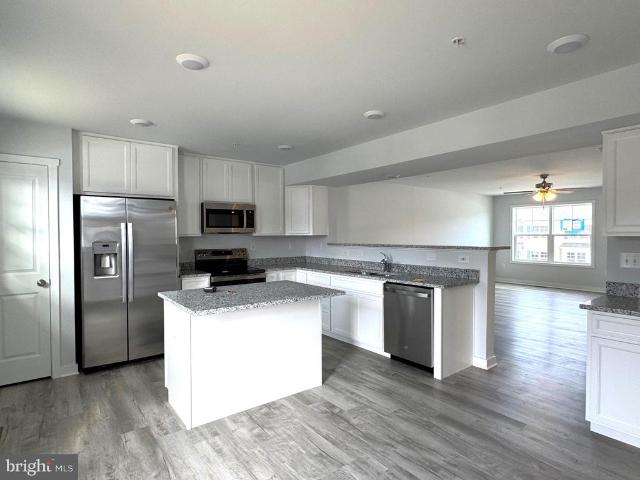 Townhouse for sale in Falling Waters, West Virginia