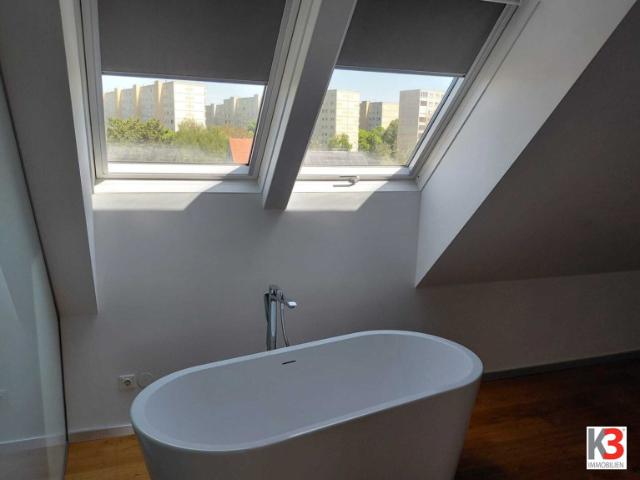 Dachgeschosswohnung kaufen in Donaustadt, Wien