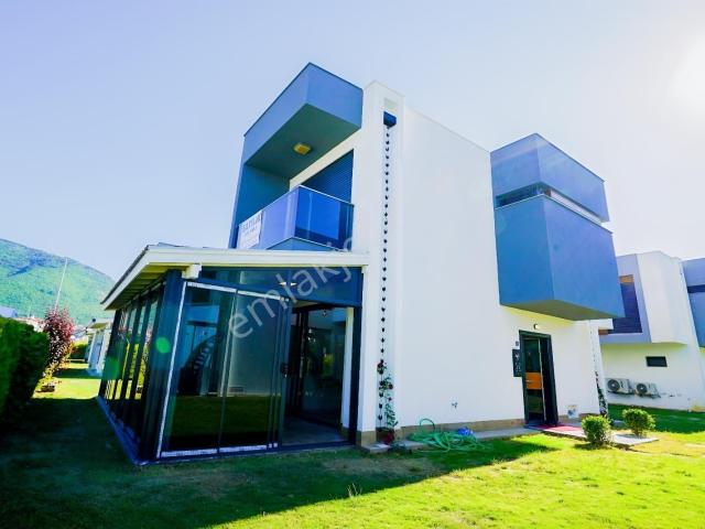 Kuşadasi, Aydin içerisinde satılık Villa