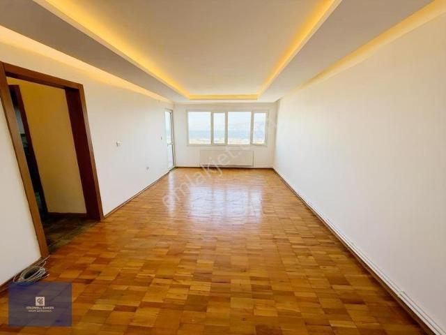 Karabağlar, İzmir içerisinde satılık mülk