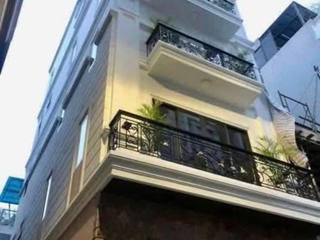 Nhà bán tại Hoàn Kiếm, Hà Nội
