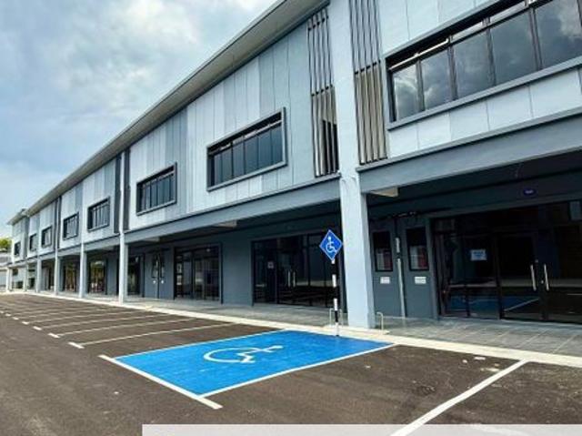 Warehouse for sale in Kulai