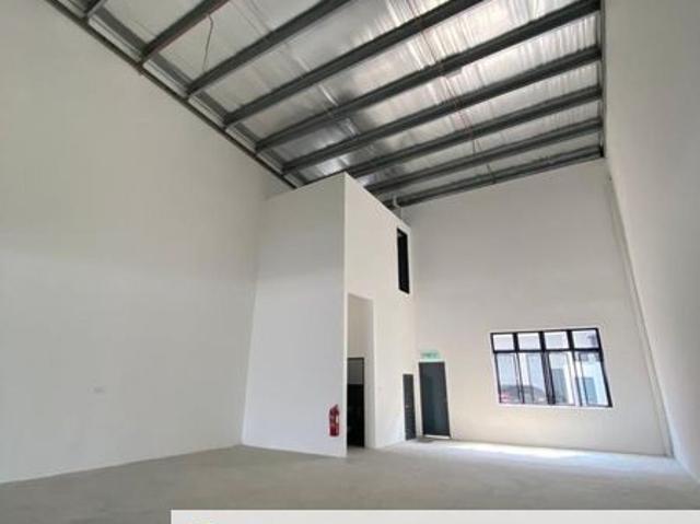 Warehouse for sale in Kulai