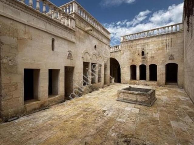 Şanliurfa içerisinde satılık Villa