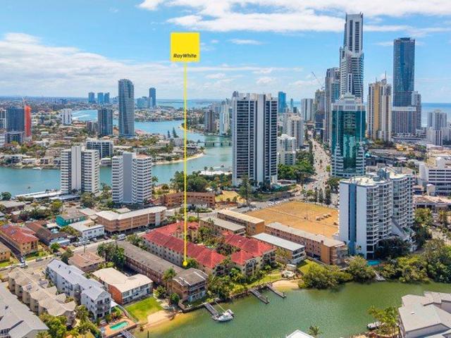 Apartment for sale in Surfers Paradise, Gold Coast City