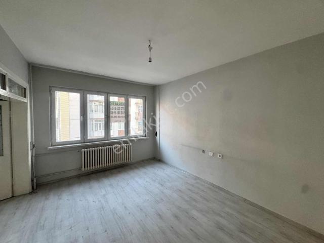 Dumlupınar Mahallesi, Afyonkarahisar Merkez içerisinde kiralık mülk