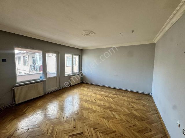 Cumhuriyet Mahallesi, Afyonkarahisar Merkez içerisinde kiralık mülk