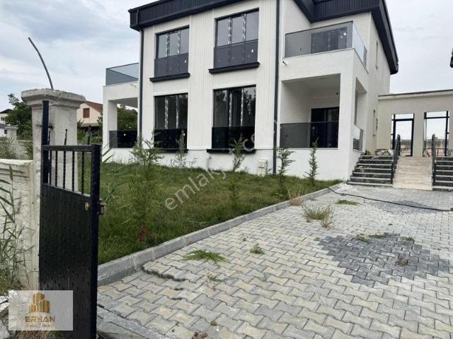 Gazi Mahallesi, Vize içerisinde satılık Villa
