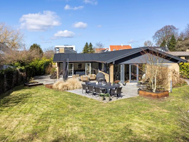 Villa til salg i Skodsborg, Brøndby