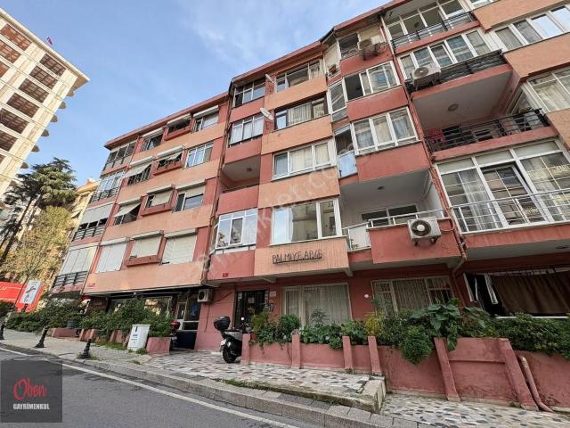 Kadiköy, İstanbul içerisinde kiralık mülk