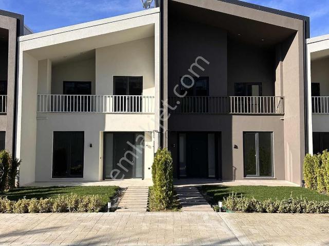 Adapazari, Sakarya içerisinde satılık Villa