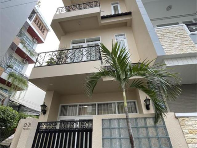 Nhà mặt phố bán