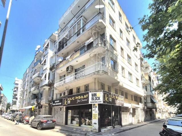 Karşiyaka, İzmir içerisinde kiralık mülk