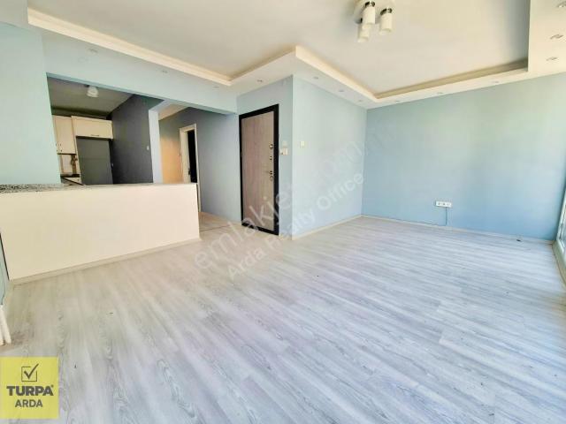 Karşiyaka, İzmir içerisinde satılık mülk