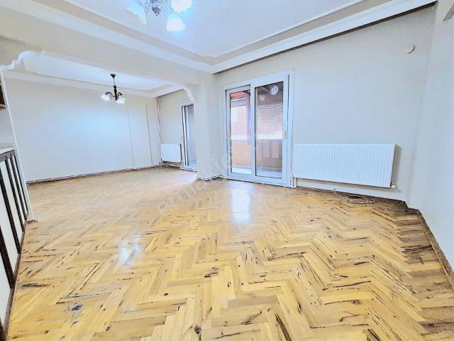 Karşiyaka, İzmir içerisinde kiralık mülk