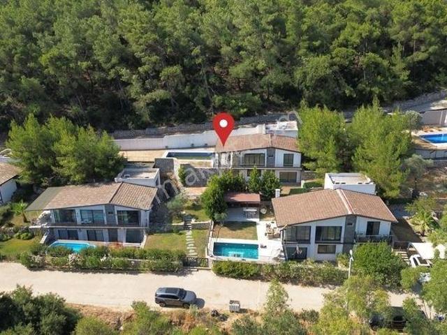 Yalı, Bodrum içerisinde kiralık Villa