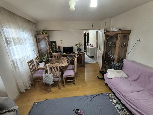 Tire, İzmir içerisinde satılık mülk