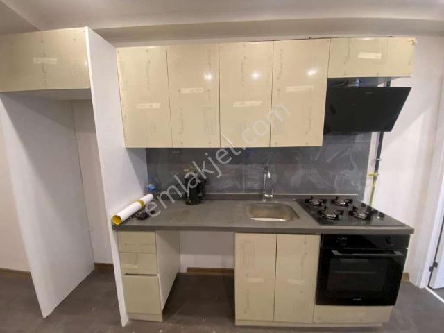 Küçükyalı, Maltepe içerisinde kiralık mülk