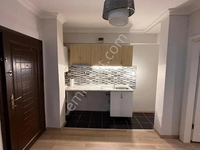 Küçükyalı, Maltepe içerisinde kiralık mülk