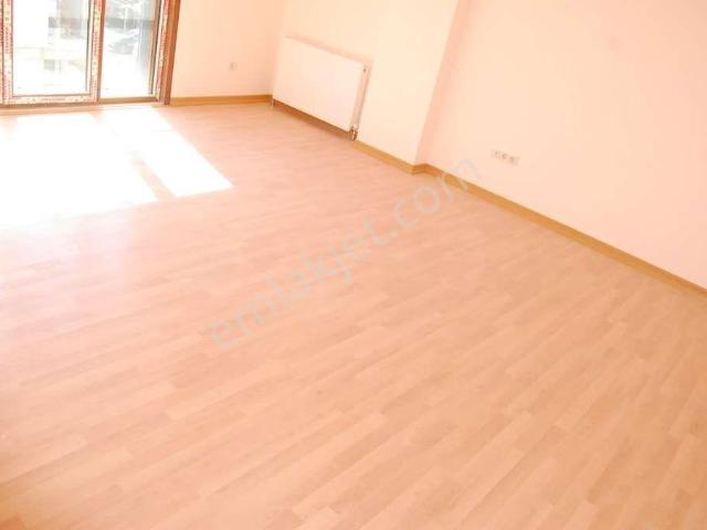 Küçükyalı, Maltepe içerisinde kiralık mülk