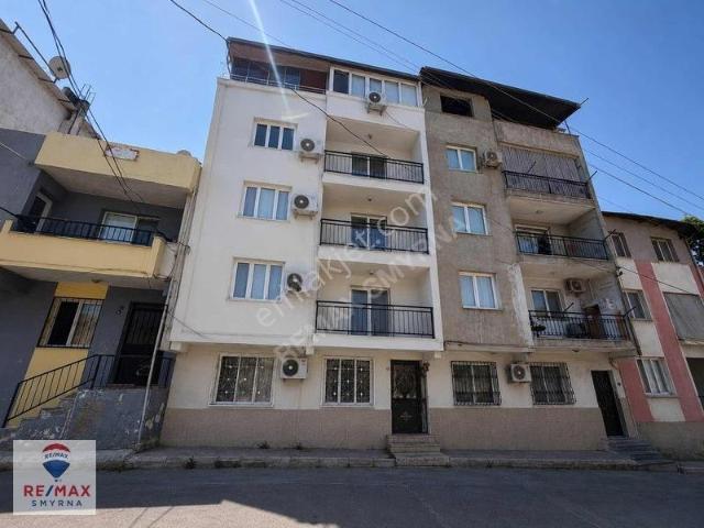 Karabağlar, İzmir içerisinde satılık Bina
