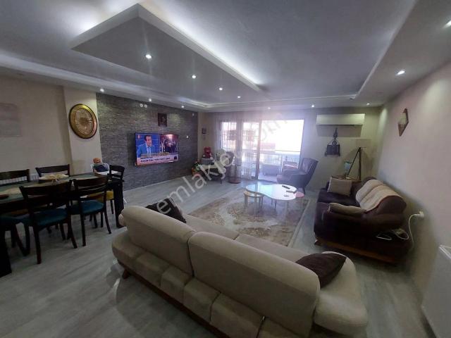 Gaziemir, İzmir içerisinde satılık mülk